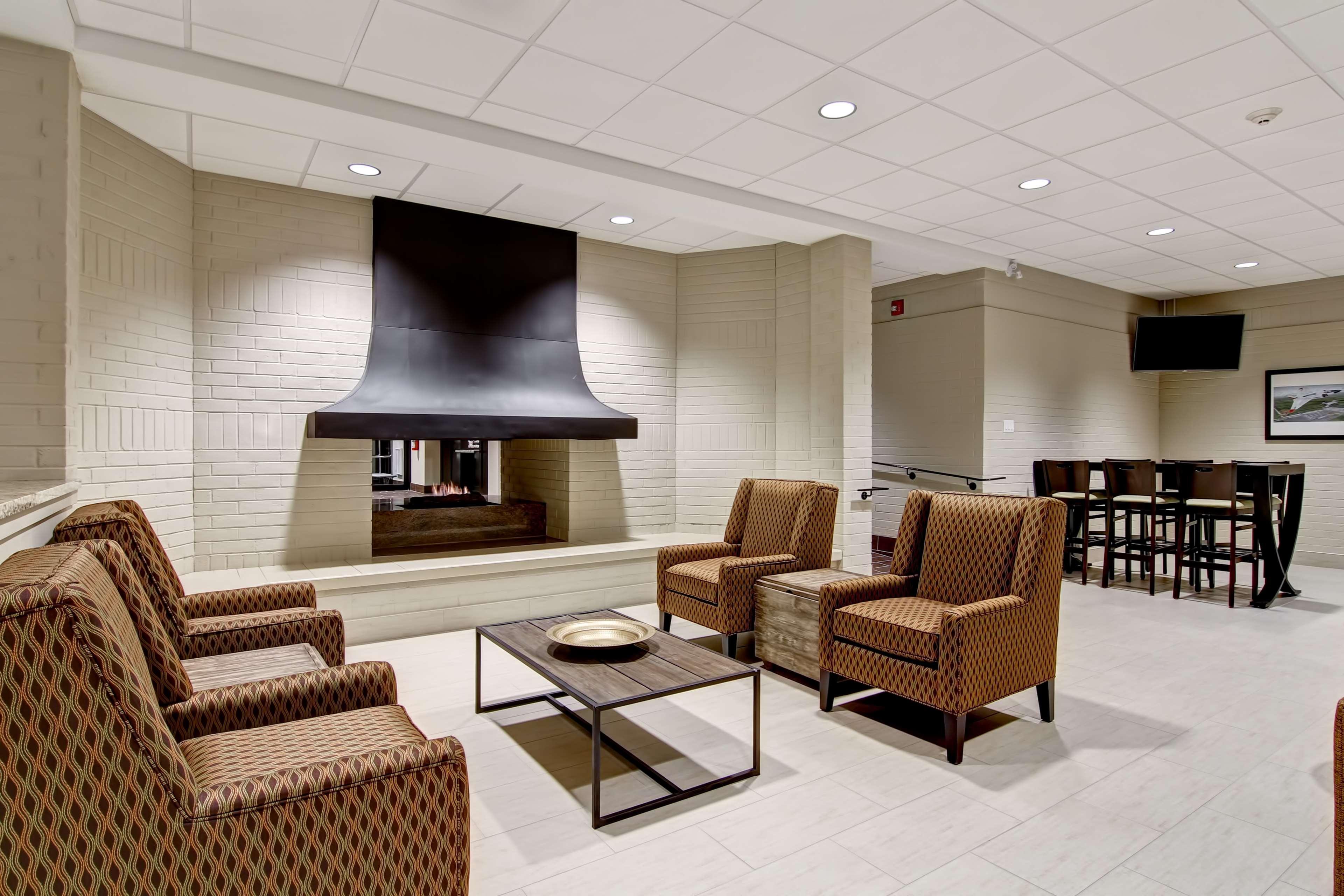 Best Western London Airport Inn&Suites Exterior foto