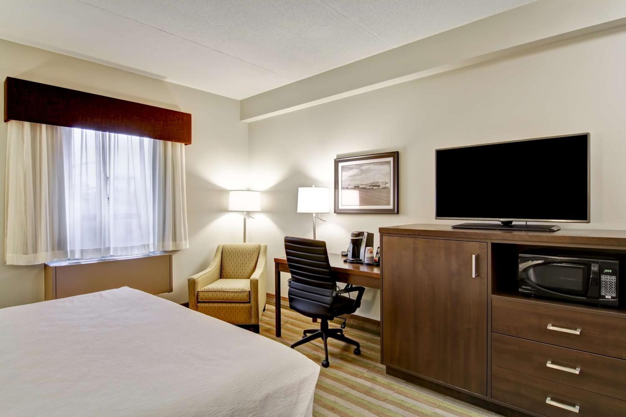 Best Western London Airport Inn&Suites Exterior foto
